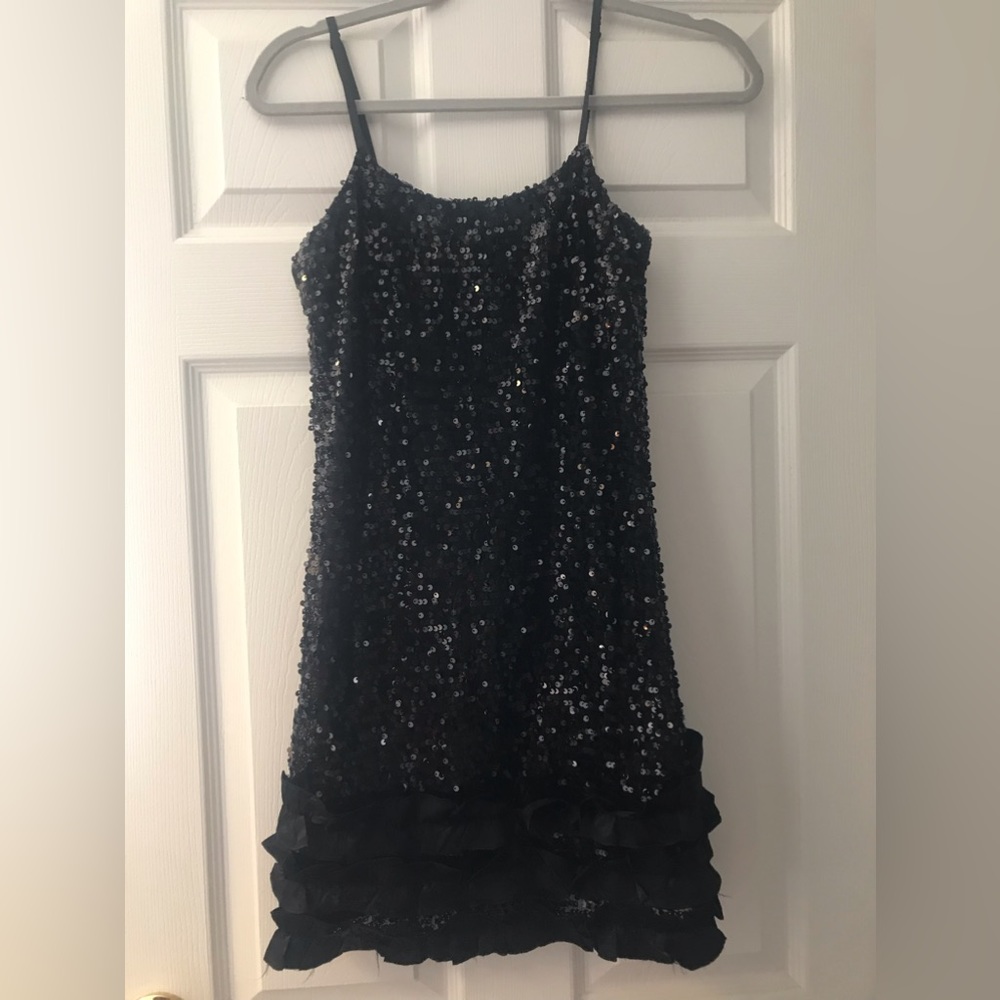 Black sequin size M cocktail dress. Great for New Years Party or holiday party.